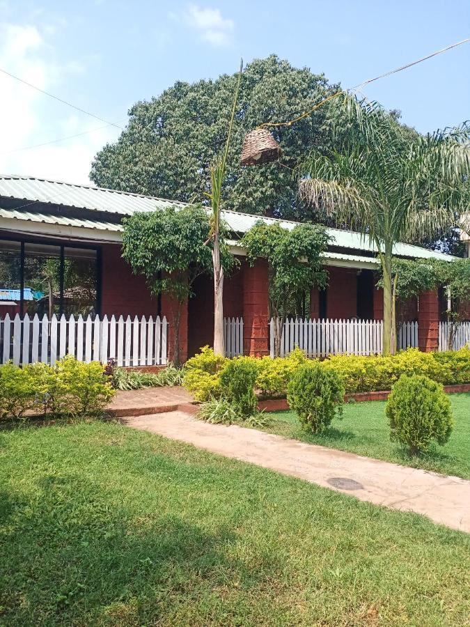 Hotel Oakwood Mahābaleshwar Exterior foto